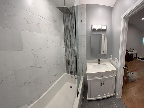 3rd image of 3905 E California Blvd #4