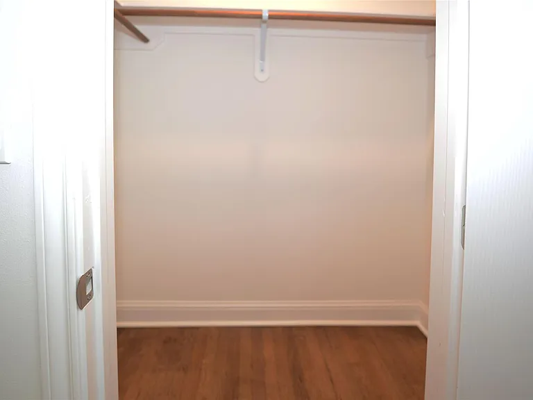 8006 Richmond Ave — Photo 22