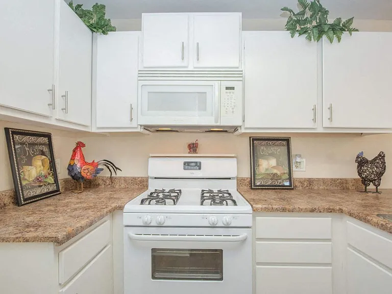 SummerRidge Apartments — Photo 37