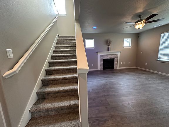 4th image of 6315 Cottonwood Loop