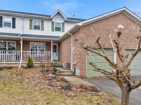 23 Hedge Lawn Dr, Grimsby, ON L3M 5G9