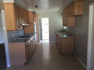 457 E Old Mill Rd, Corona, CA 92879