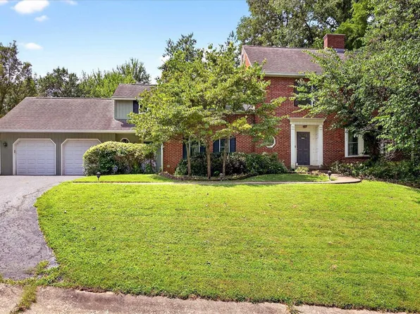 2706 E Hemlock Cir, Bloomington, IN 47401