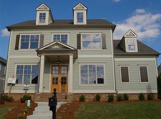 2425 Red Wine Oak Dr, Braselton, GA