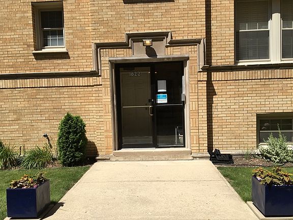 3rd image of 1622 W Wallen Ave APT 1S