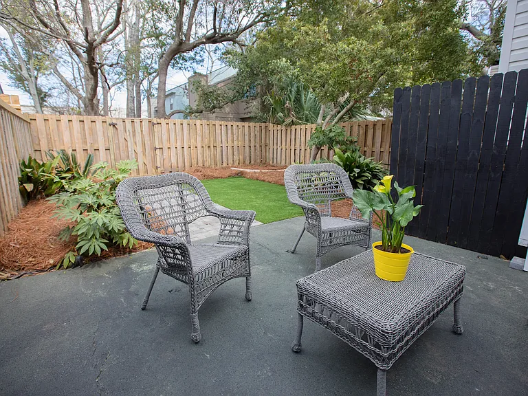 637 Baytree Ct — Photo 22