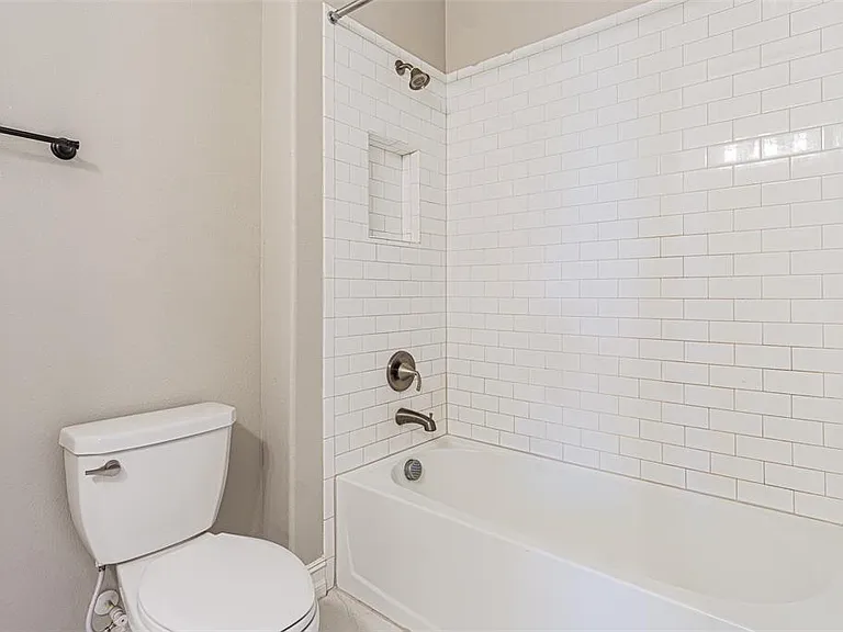 5062 San Martino Dr — Photo 26
