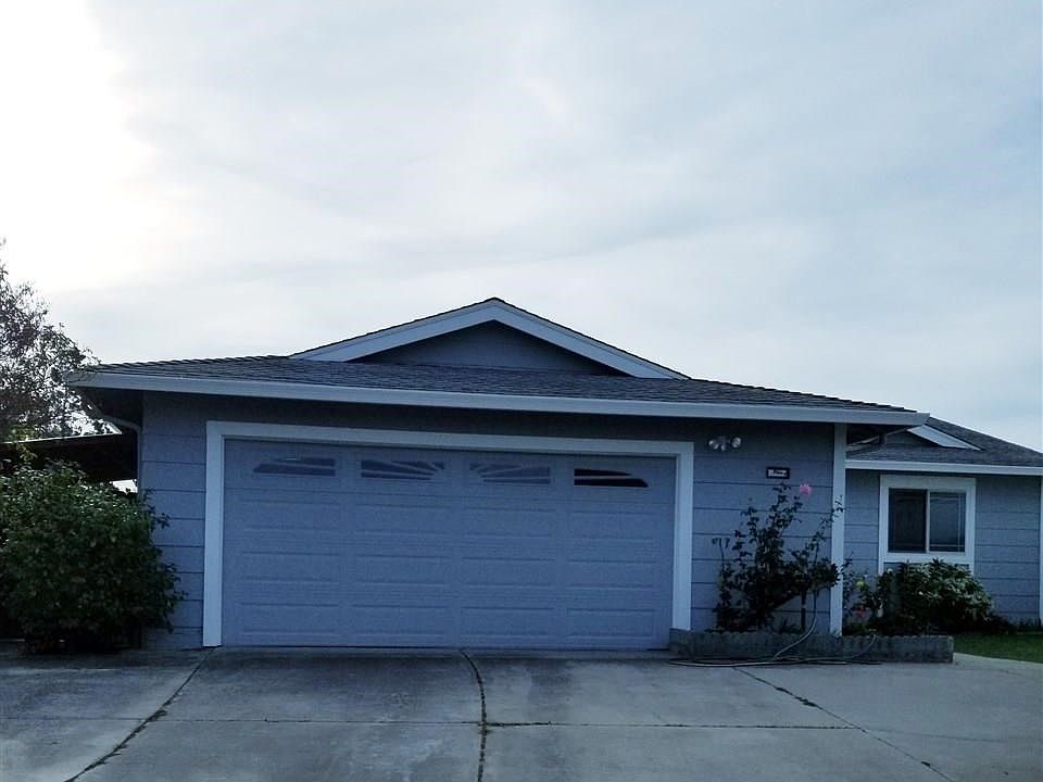 2nd image of 40 Shadowood Pl