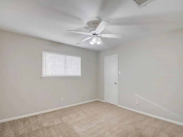 13914 Swiss Hill Dr — Photo 15