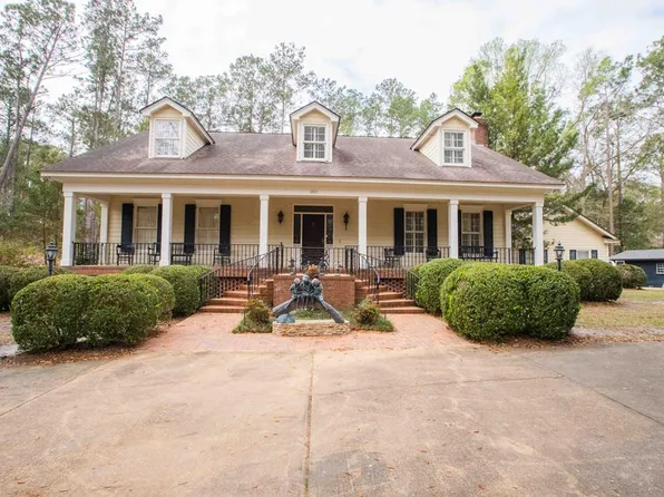 1808 Woodridge Dr, Bainbridge, GA 39819