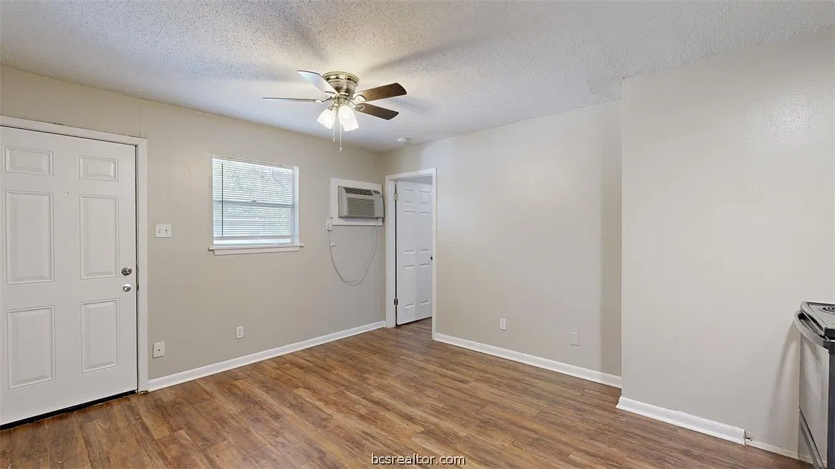 1 bed, 1.0 bath, 600 sqft, $775 — Photo 3