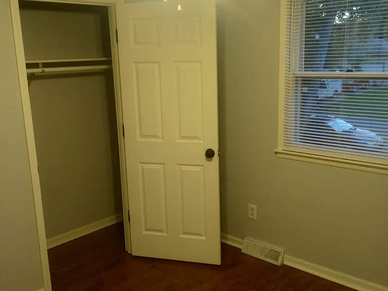 238 Downey Dr — Photo 21