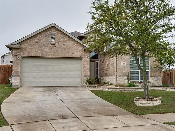 3rd image of 1409 Peak Cir