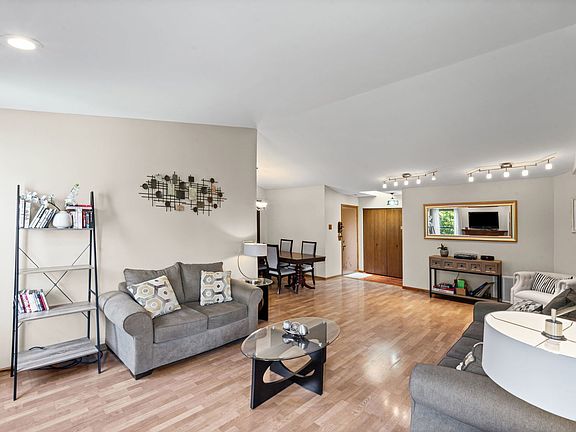 3rd image of 387 Elizabeth Dr #D