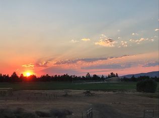 8182 SW 77th St, Redmond, OR 97756