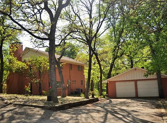4th image of 2243 Shoreline Dr