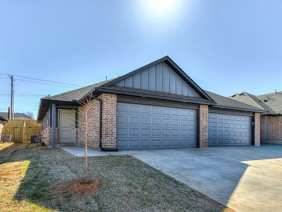 3rd image of 11606 Mackenzie Way
