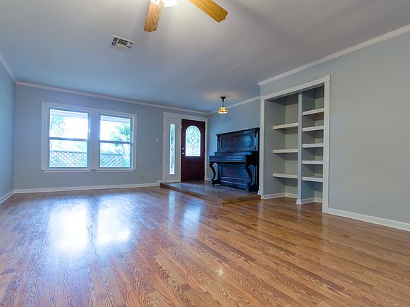 5th image of 3935 Briarvista St