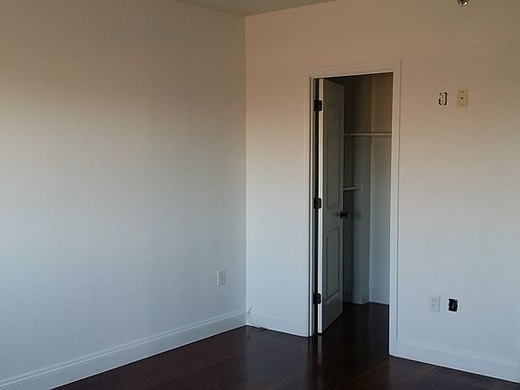 3rd image of 143-41 84 Dr Apt