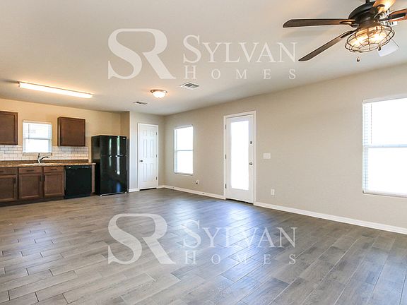 4th image of 1030 W Prior Ave