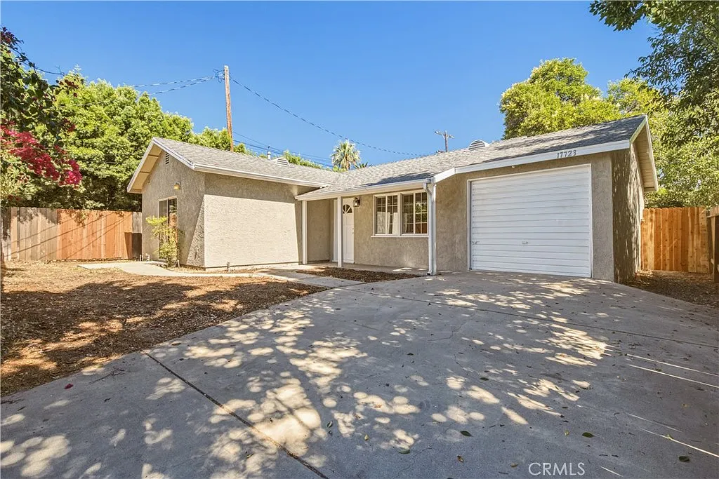 3 bed, 1141 sqft, $2,795 — Photo 1