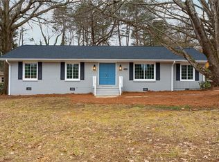 3519 Regents Park Ln, Greensboro, NC 27455