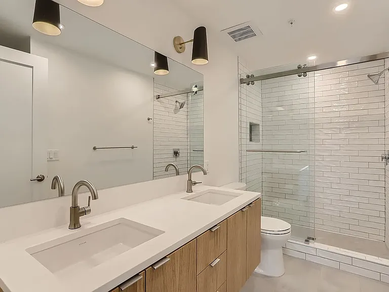 1102 Pearl St #302 — Photo 15