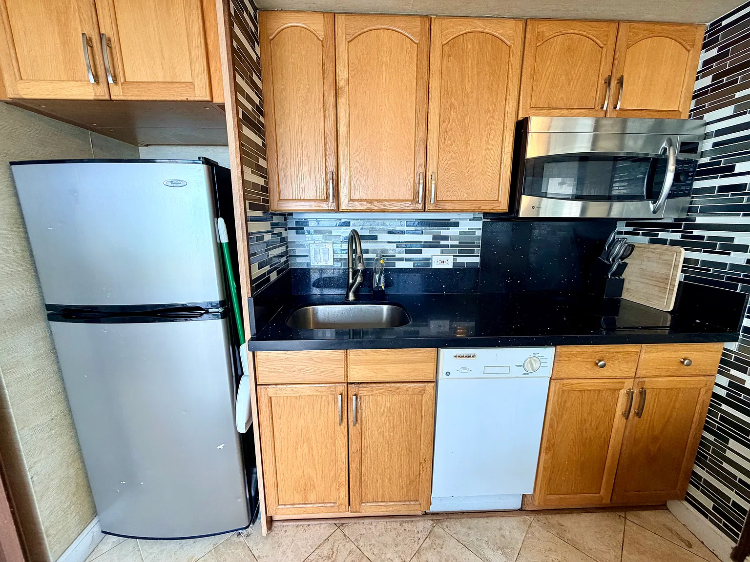 1 bed, 488 sqft, $3,100 — Photo 3