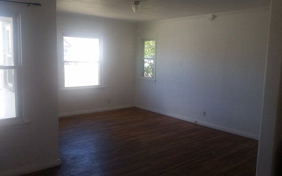 2nd image of 1306 E 35th St