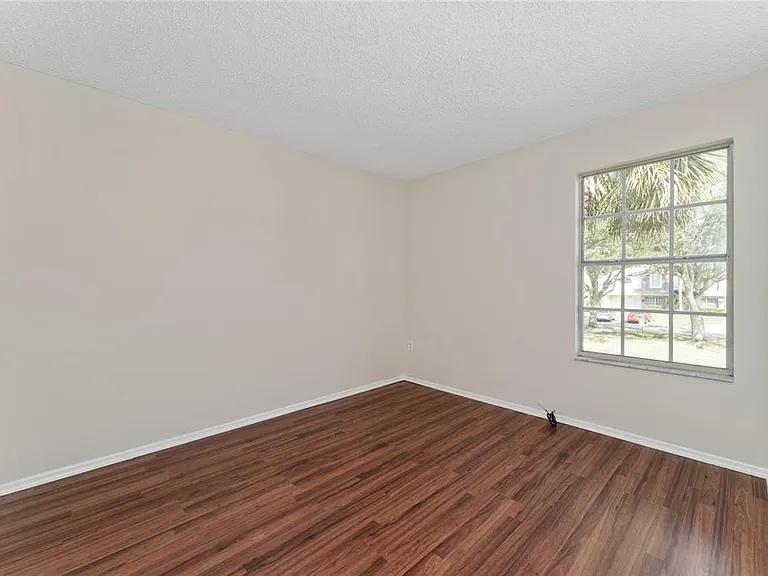 1220 Garden Isle Ct — Photo 21