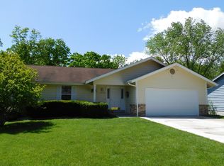3058 Winding River Dr, Saint Charles, MO