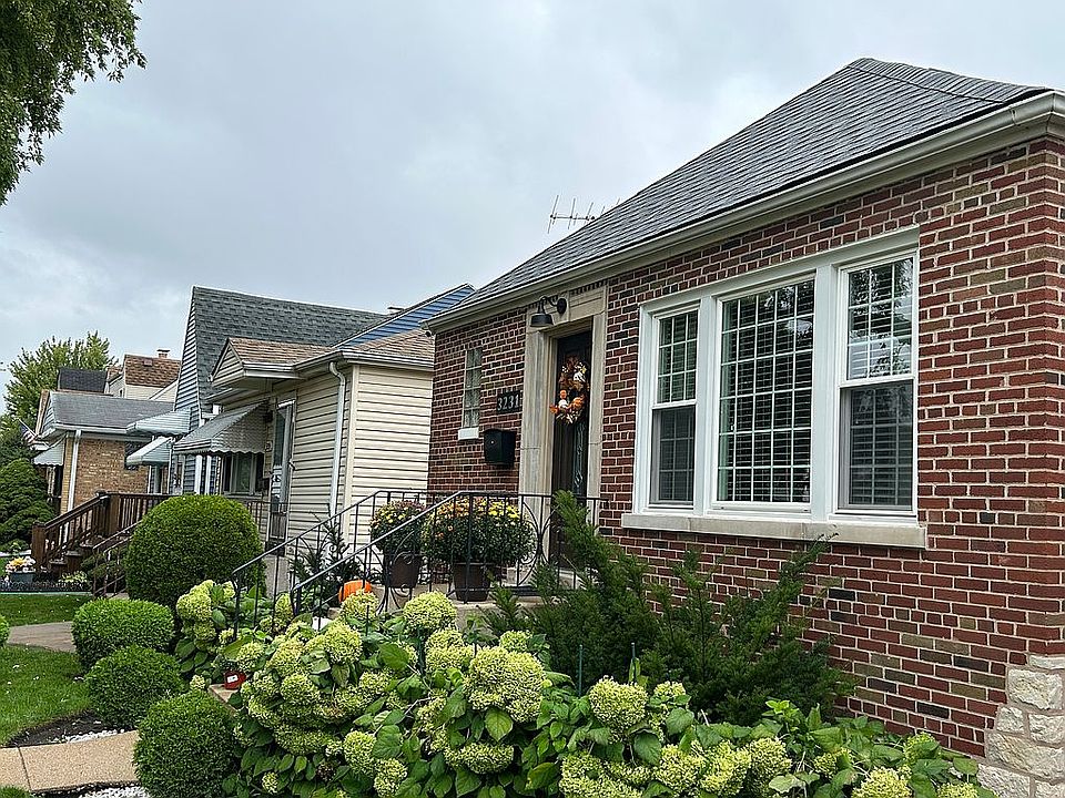 1st image of 3231 N Ozark Ave