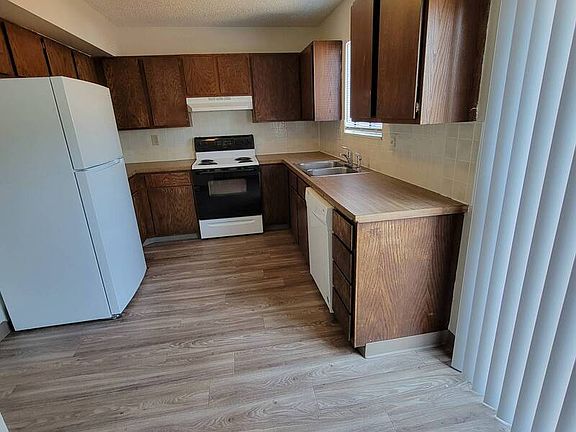 5th image of 2413 W 27th St