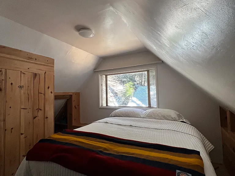 674 Community Dr — Photo 3