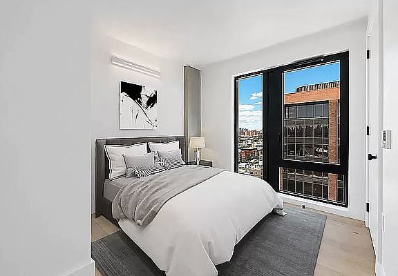 4th image of 60 W 125th St #1203