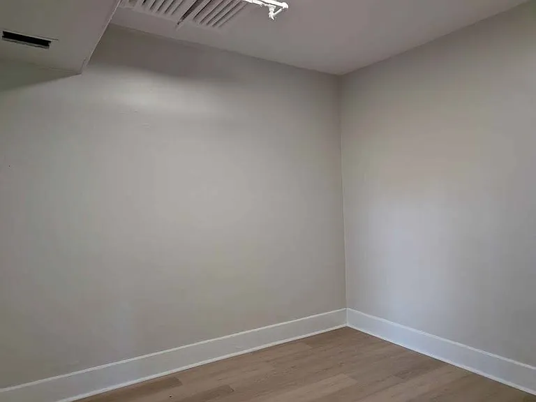 714 Elliott St — Photo 13