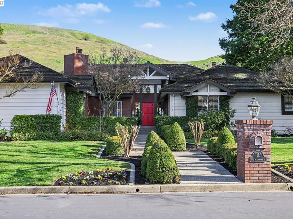 5102 Blackhawk Dr, Danville, CA 94506