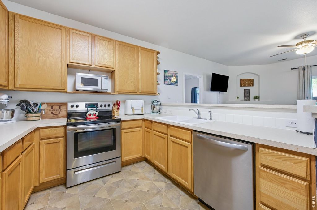 4735 Hahns Peak Dr #101