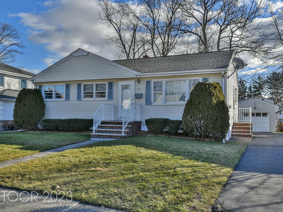 1st image of 214 Cambridge Ave