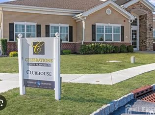 532 E Celebration Way #532, South Plainfield, NJ 07080