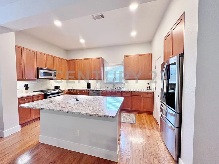 4830 Cedar Springs Rd #13 — Photo 6