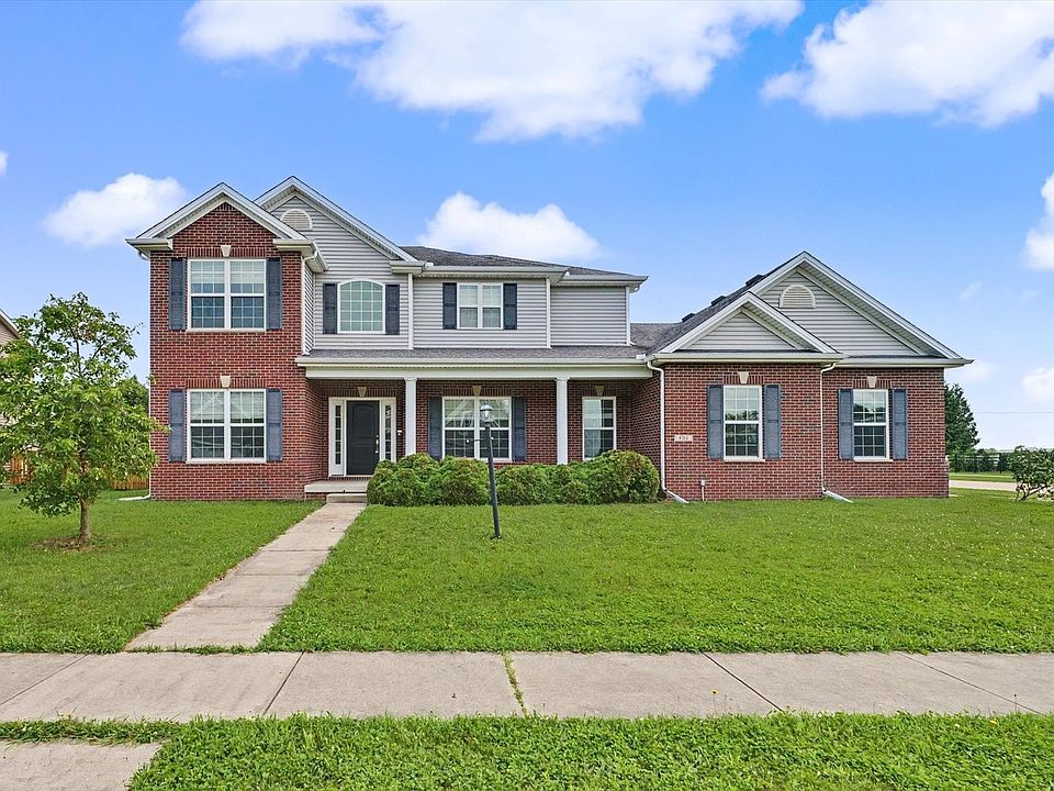 1st image of 601 Silver Lake Ct