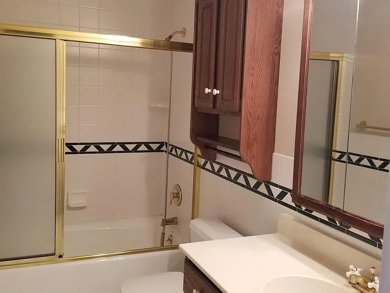 520 Clarella Ct — Photo 9