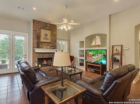 3rd image of 7706 Moss Brook Dr