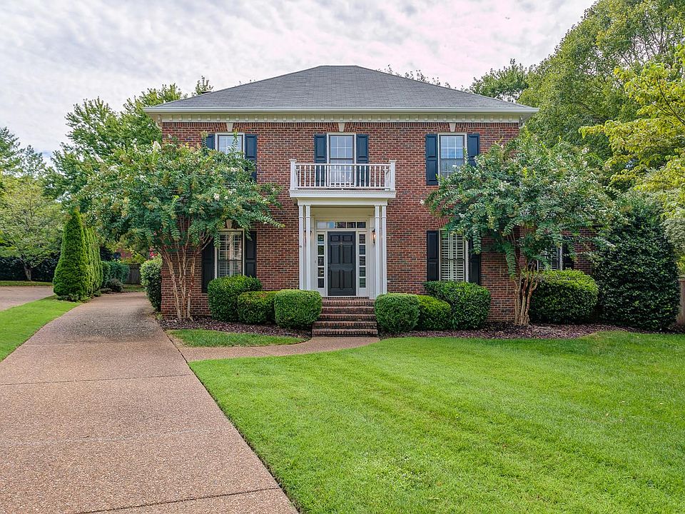 1st image of 603 Roanoke Pl