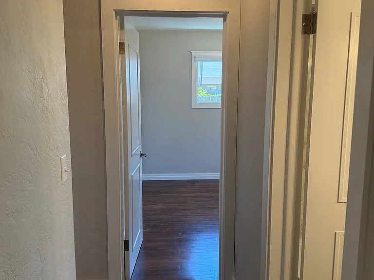 1331 G St — Photo 19