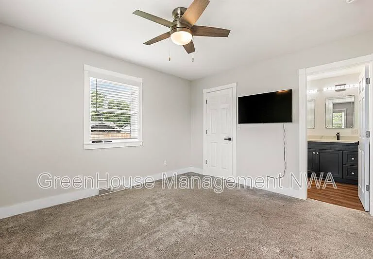 808 NW 11th St #808NW11TH — Photo 20
