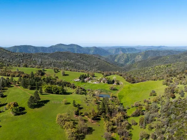16554 Corcoran Gray Road, Groveland, CA 95321