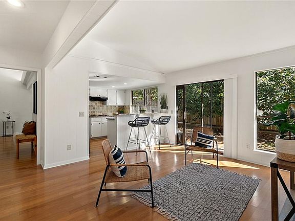 5th image of 8709 Westover Club Dr #B