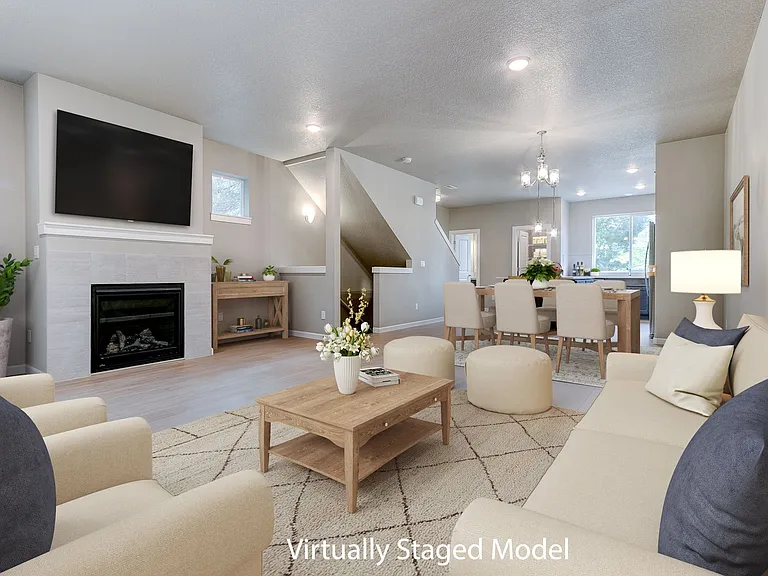 Air Conditioning! Beautiful Newer Construction Home! 3 Master Bedrooms! — Photo 5